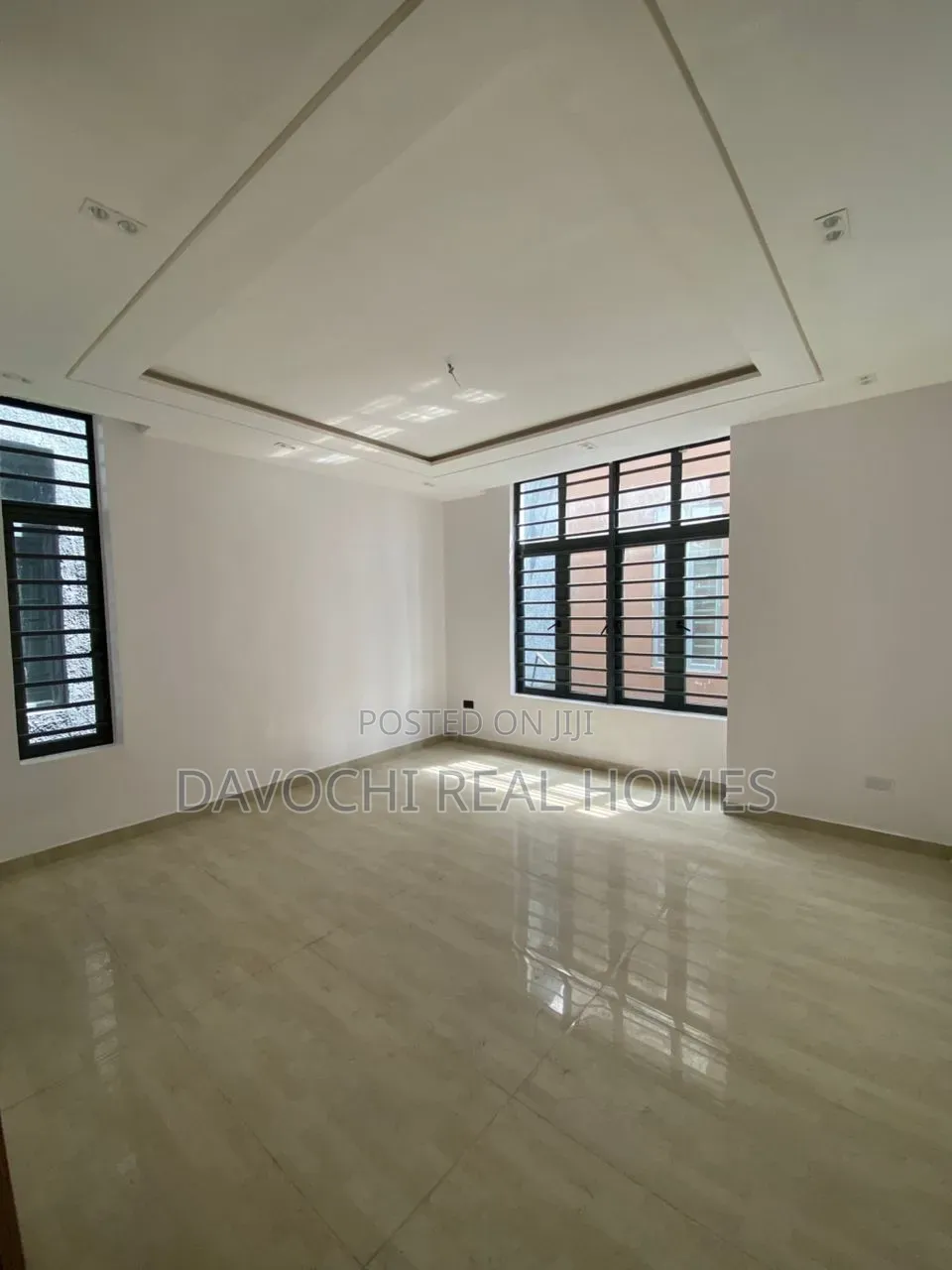 5bdrm Duplex in Lekki Phase 1 for sale