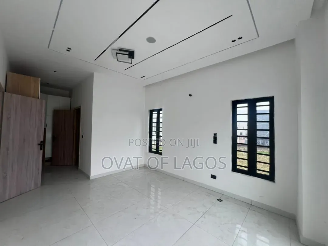 4bdrm Duplex in Lekki Palm City, Ado / Ajah for sale