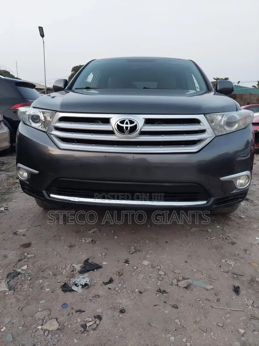 Toyota Highlander 2013 Gray