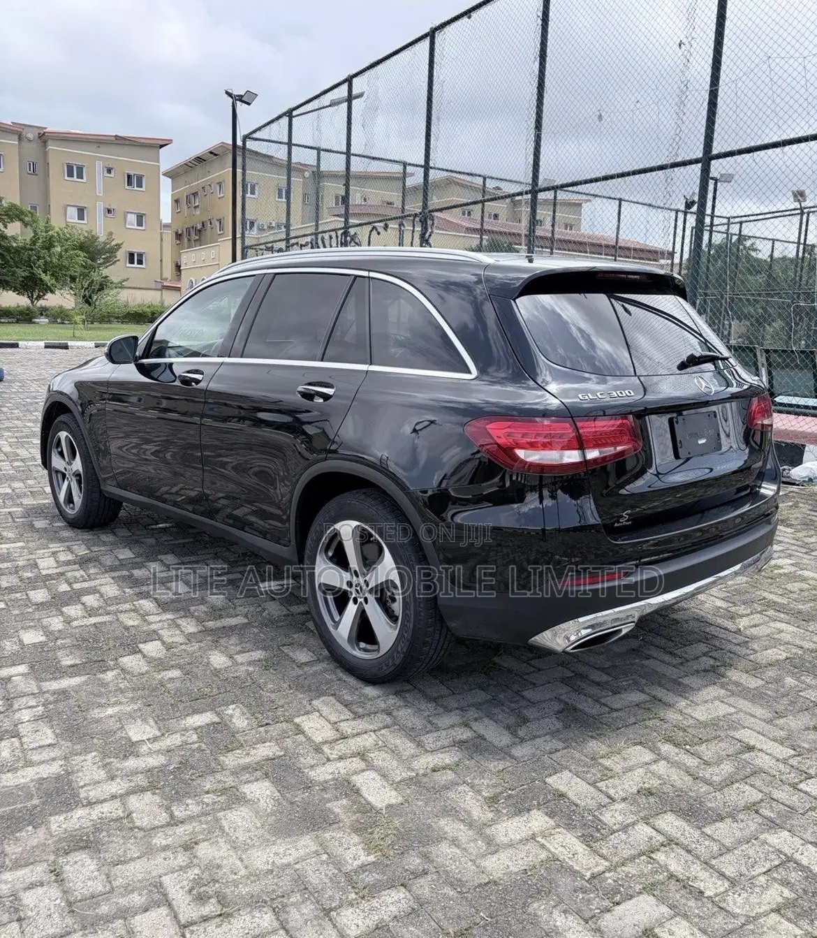 Mercedes-Benz GLC-Class 2017 Black