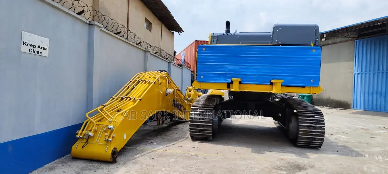 Brand New Komatsu Excavator Pc500-10 (50tons)