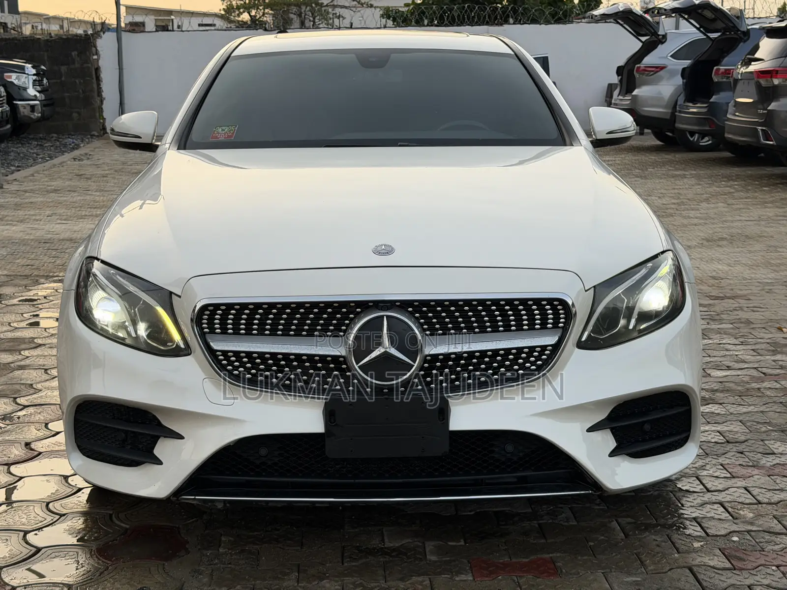 Mercedes-Benz C300 Luxury 4matic Sedan AWD (2.0L 4cyl 7A) 2017 White