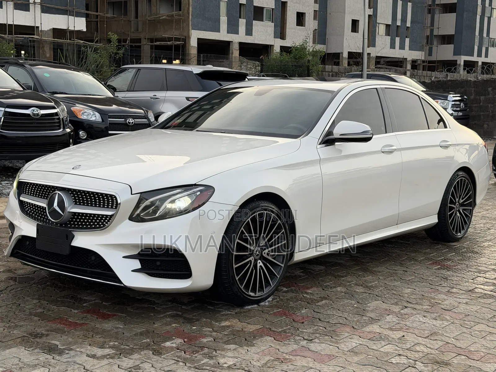 Mercedes-Benz C300 Luxury 4matic Sedan AWD (2.0L 4cyl 7A) 2017 White