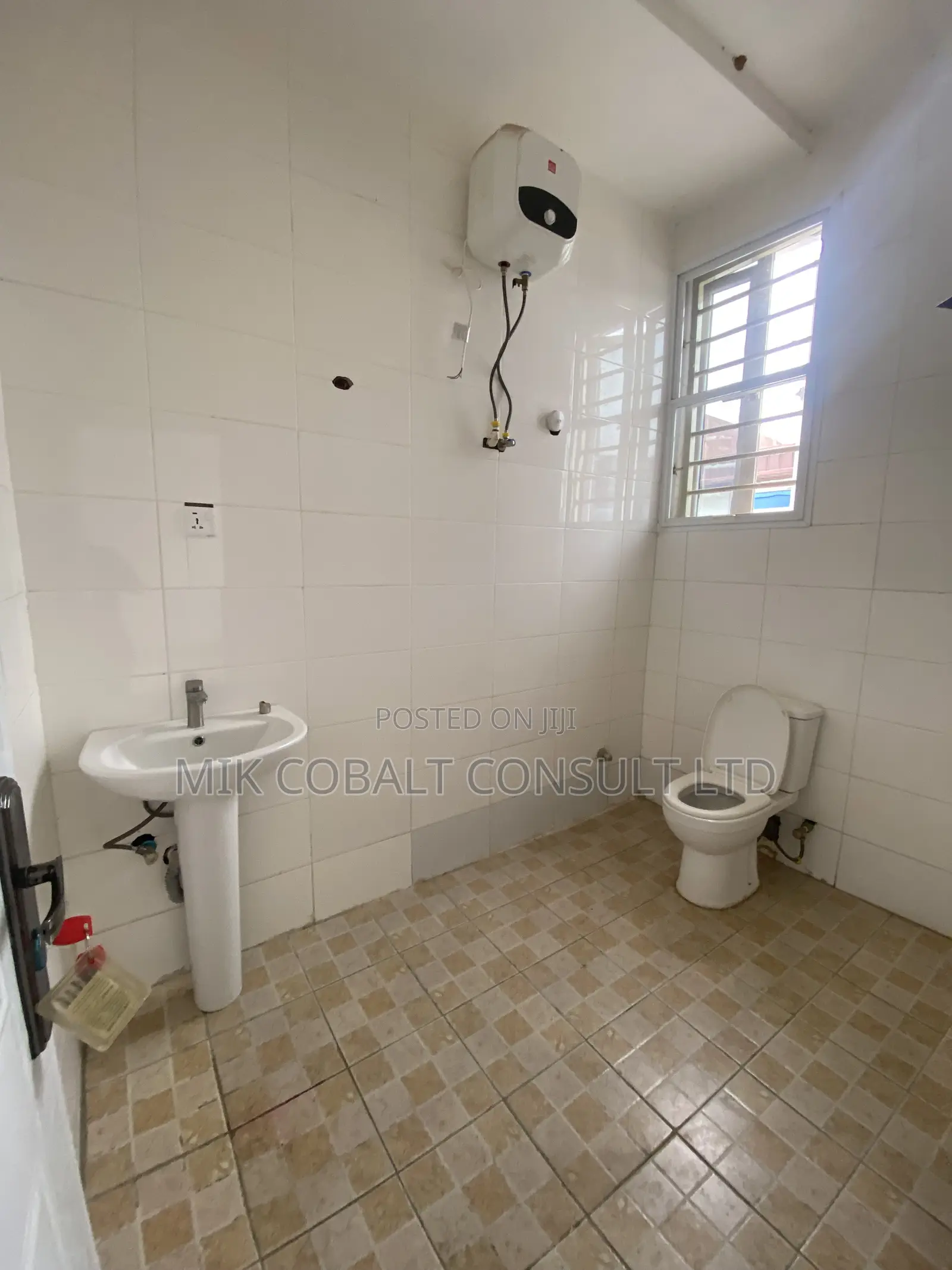 4bdrm Duplex in Cedarwood Estate, Kubwa for rent