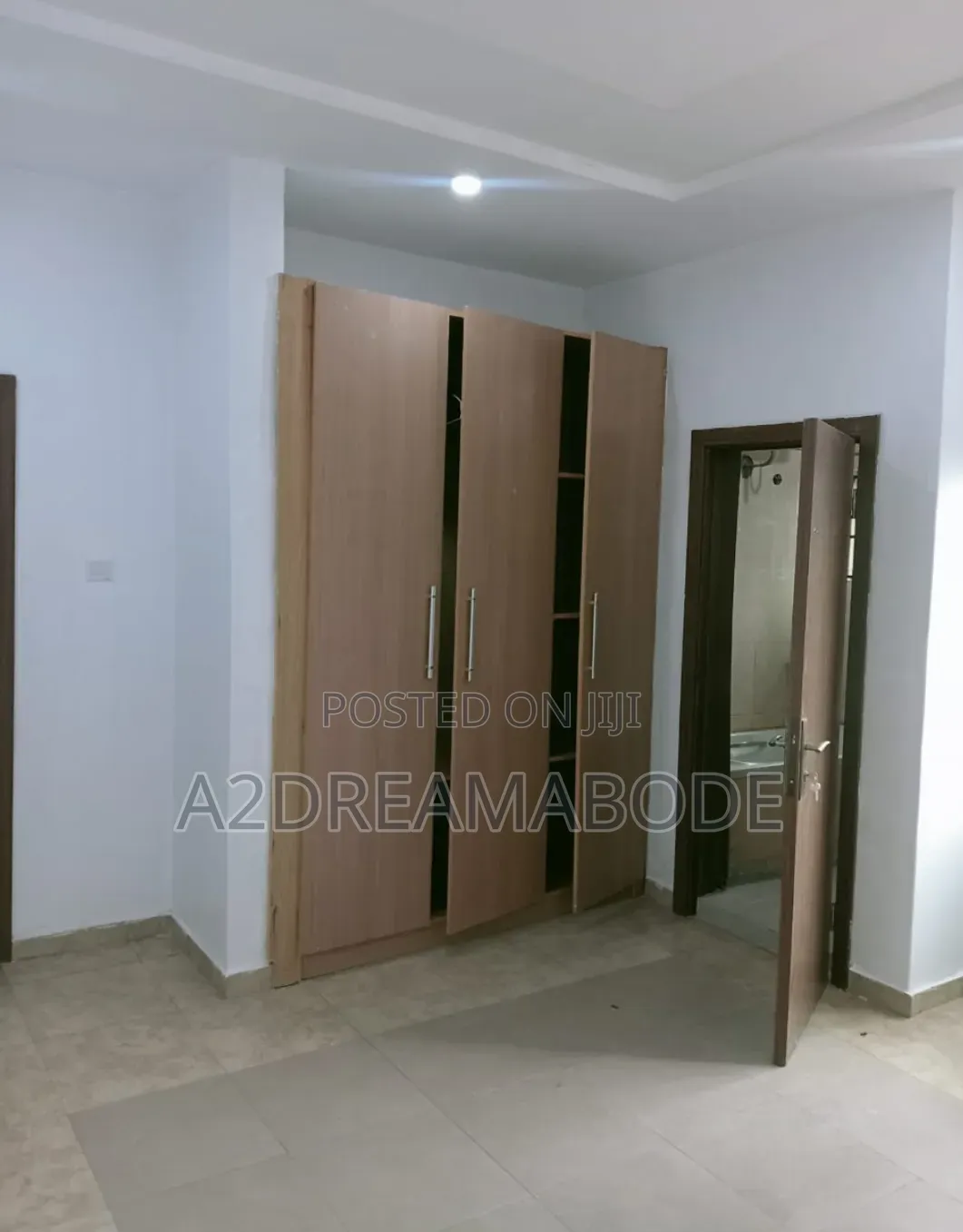 3bdrm Apartment in Magodo Phase 1 for rent