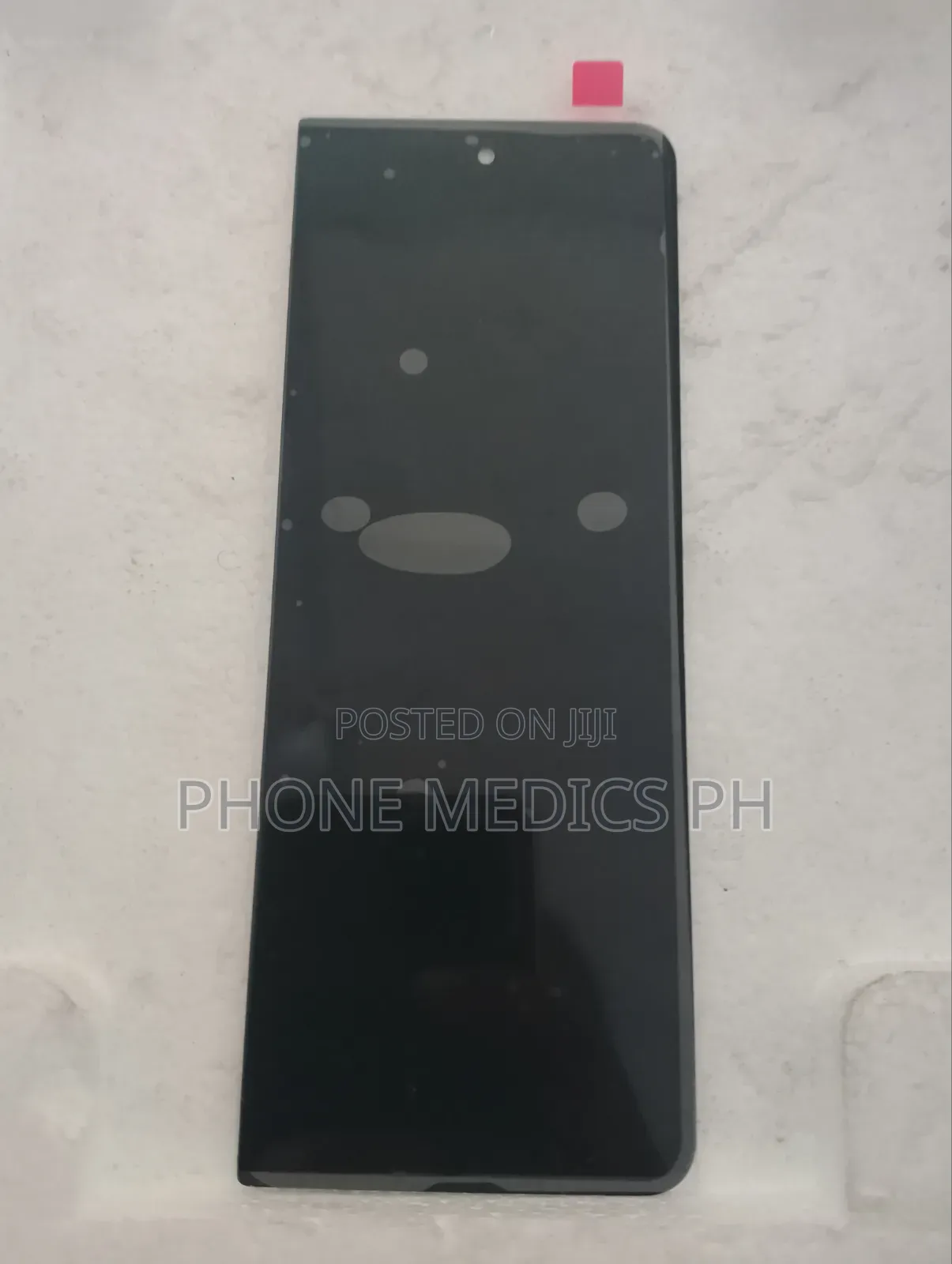 Samsung Galaxy Fold 3 Outer Screen