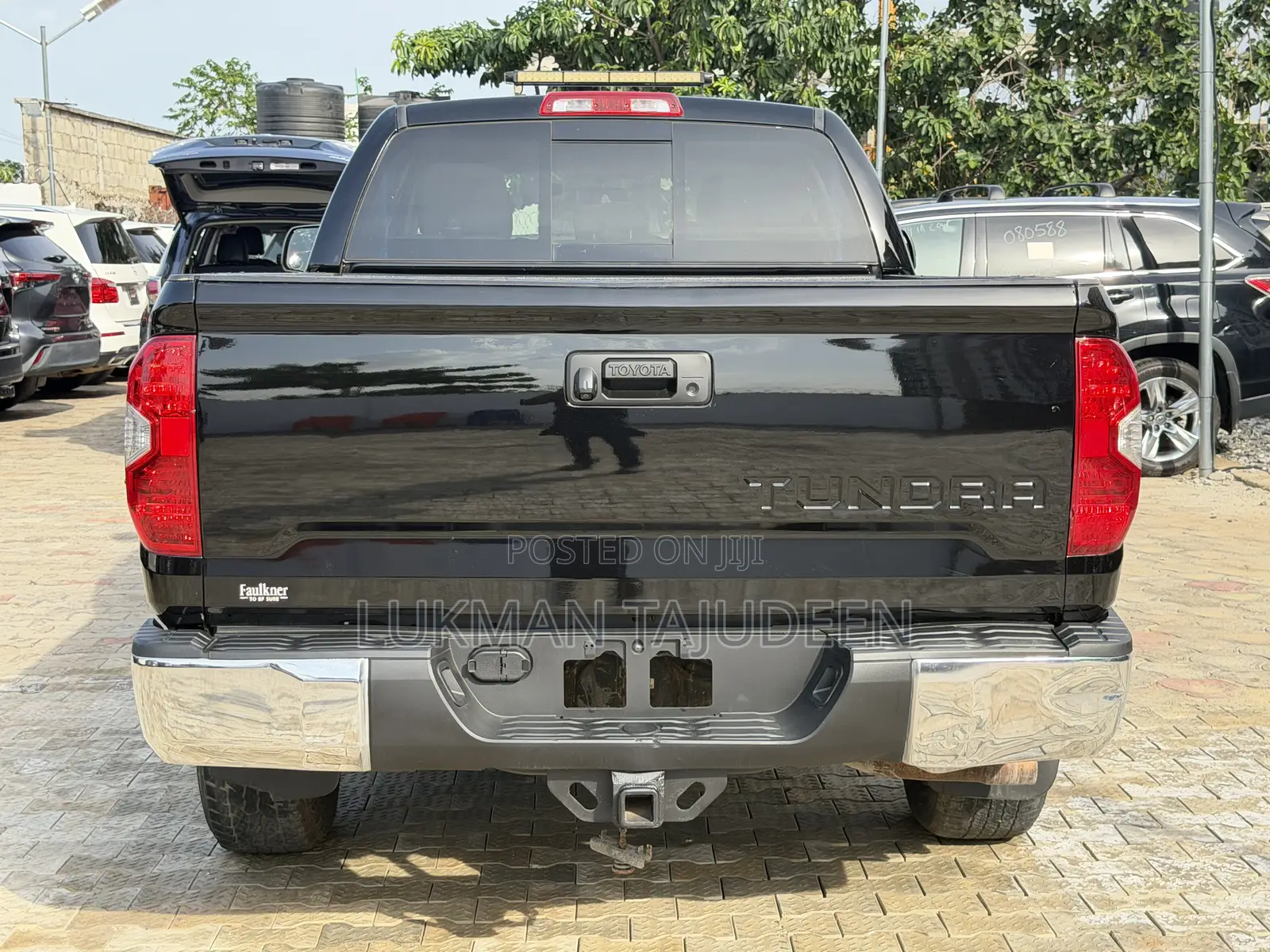 Toyota Tundra SR5 4dr Double Cab LB (5.7L 8cyl 6A) 2015 Black