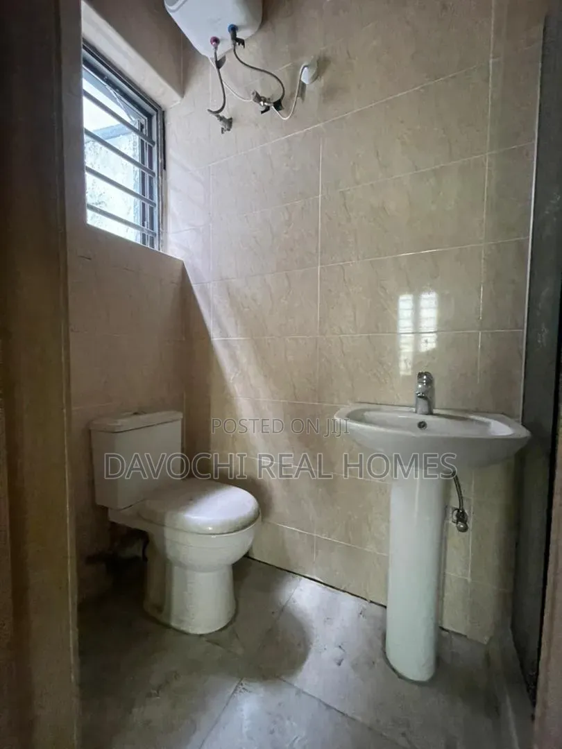 4bdrm Duplex in Lekki Phase 1 for sale