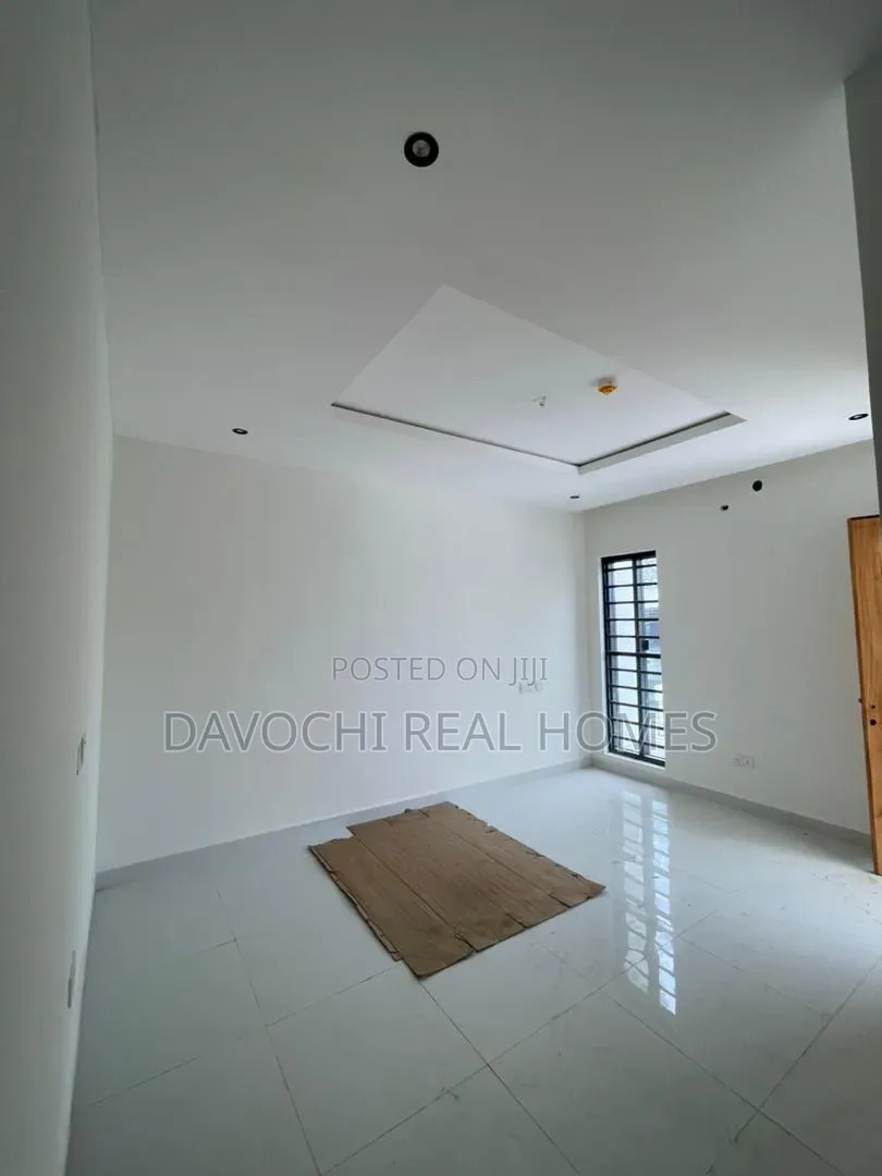 4bdrm Duplex in VGC / Ajah for sale