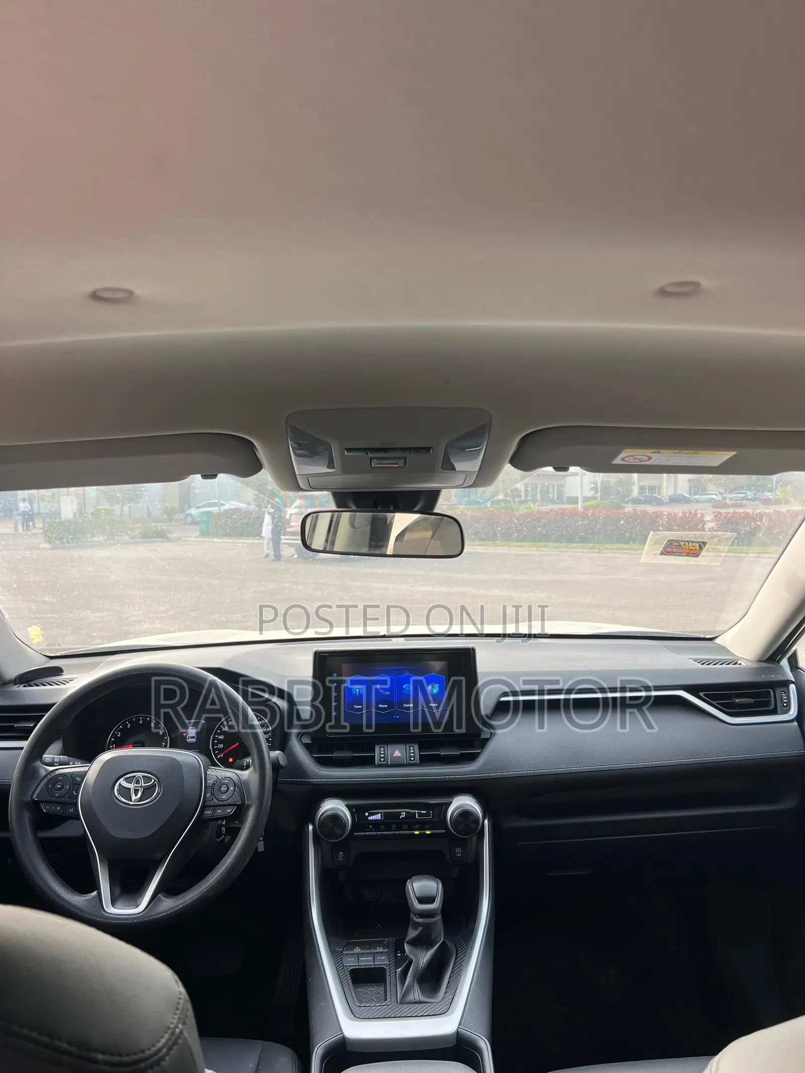 Toyota RAV4 2021 Silver