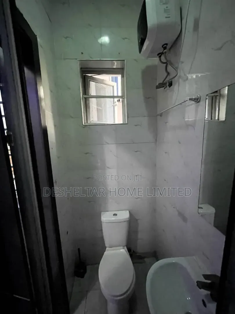 1bdrm Room & Parlour in Casa Massa 2, New, Chevron for rent