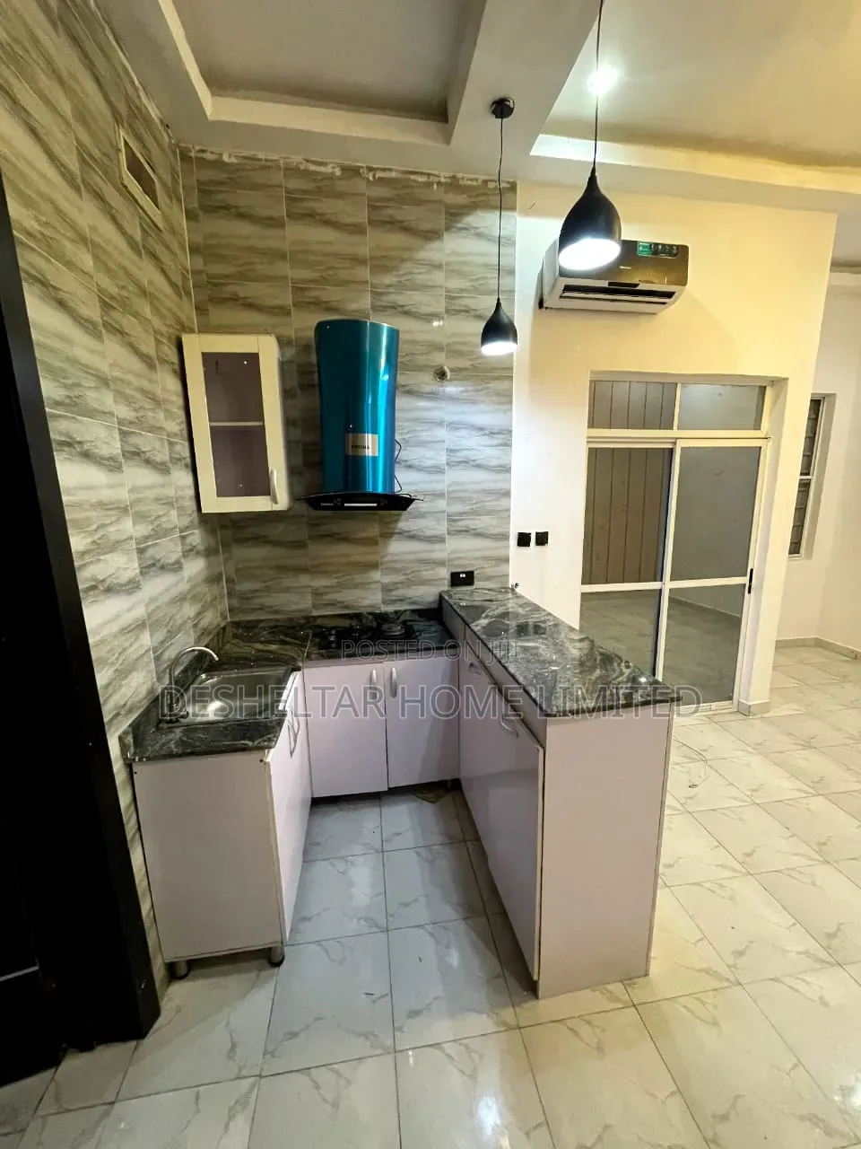 1bdrm Room & Parlour in Casa Massa 2, New, Chevron for rent