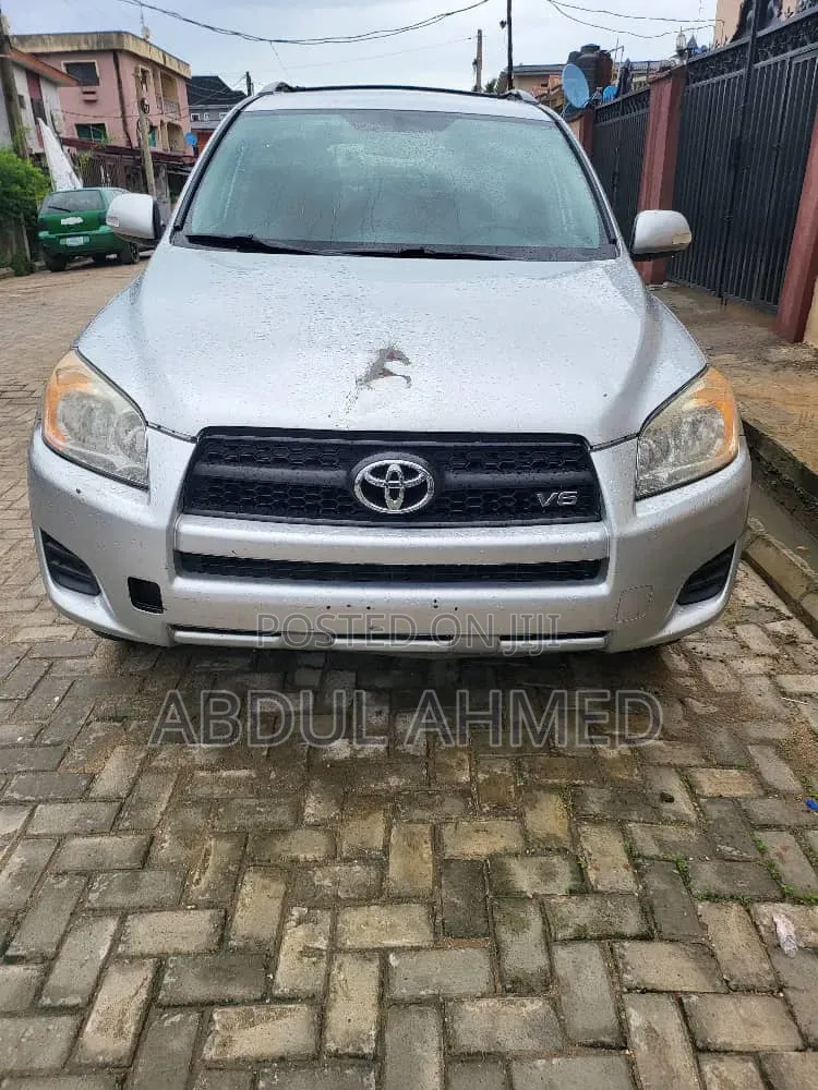 Toyota RAV4 2009 Silver