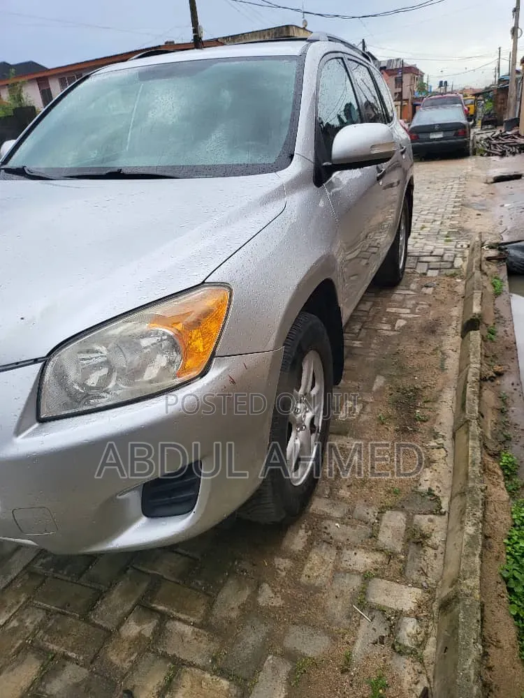 Toyota RAV4 2009 Silver