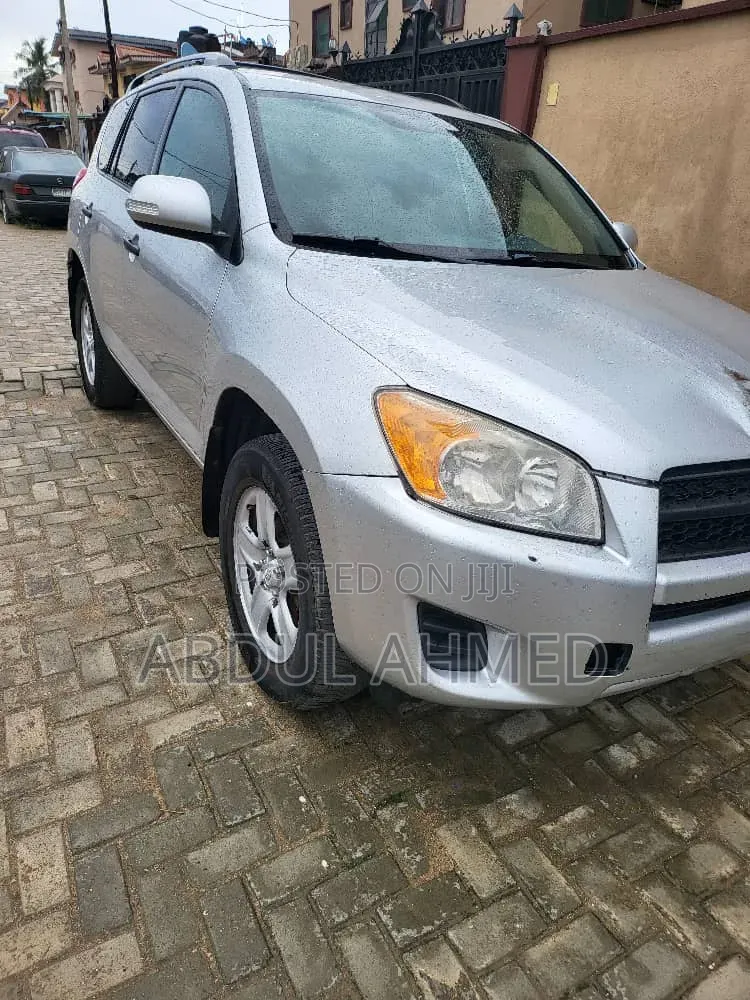 Toyota RAV4 2009 Silver