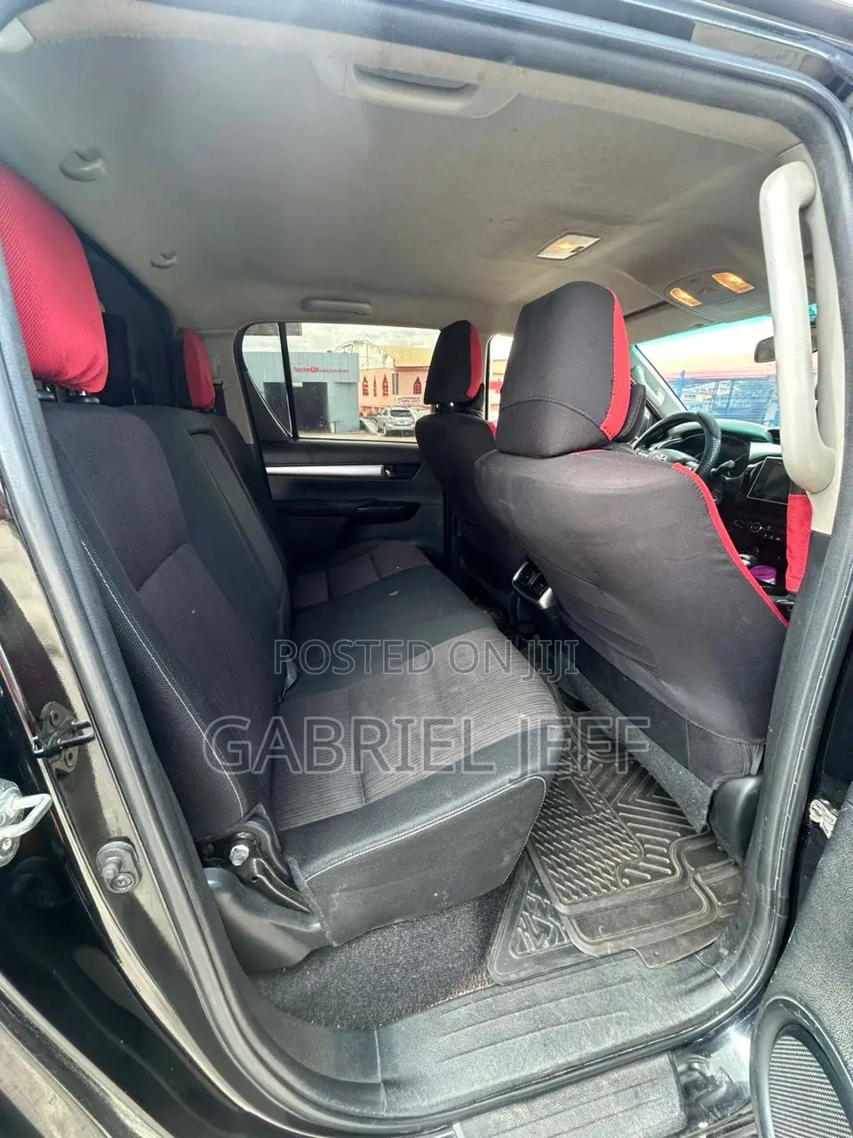 Toyota Hilux 2019 Black