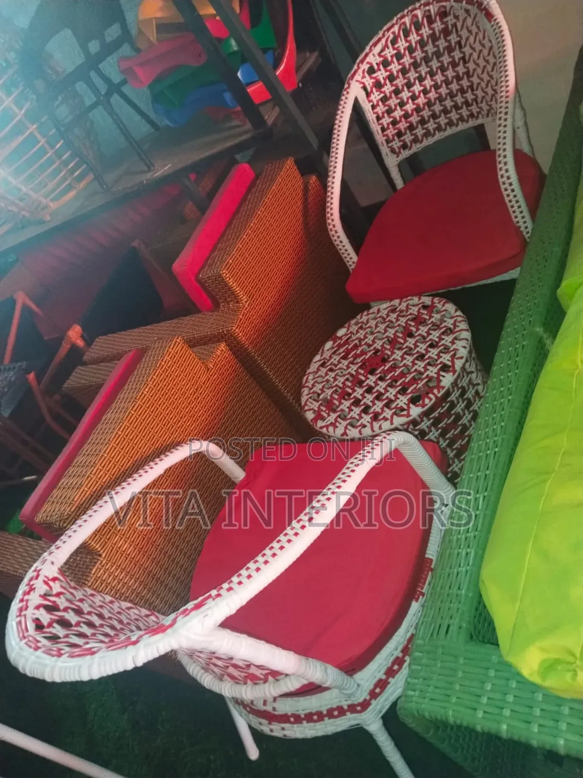 Quality and Luxury Table and Chairs