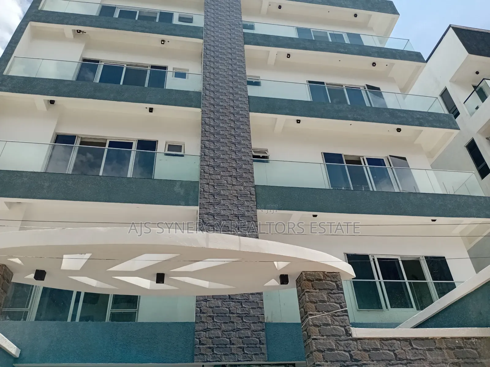 2bdrm Duplex in Ikate Residences for sale