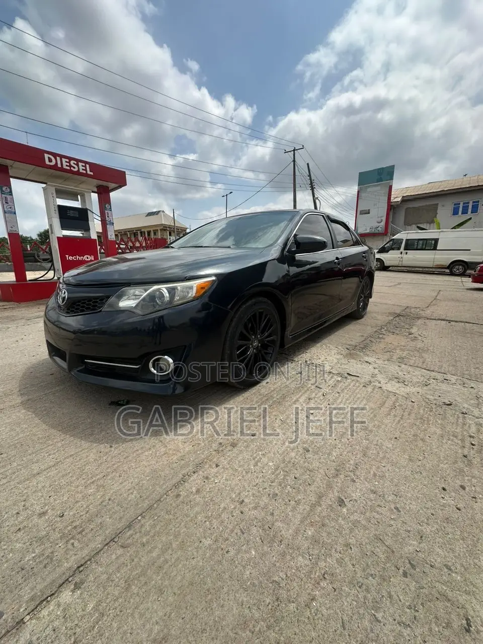 Toyota Camry SE 4dr Sedan (2.5L 4cyl 6A) 2013 Black