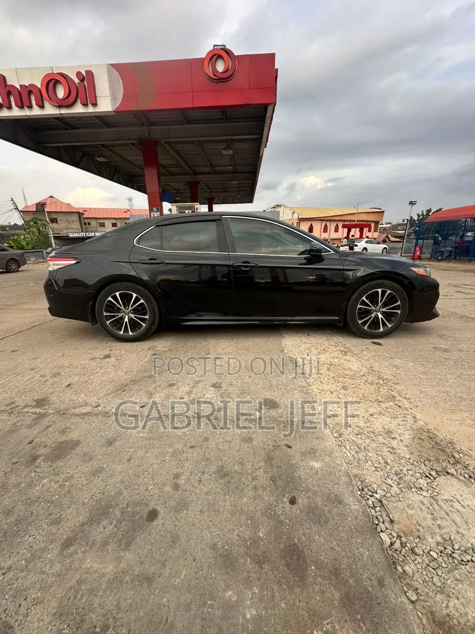 Toyota Camry SE (2.5L 4cyl 8A) 2019 Black