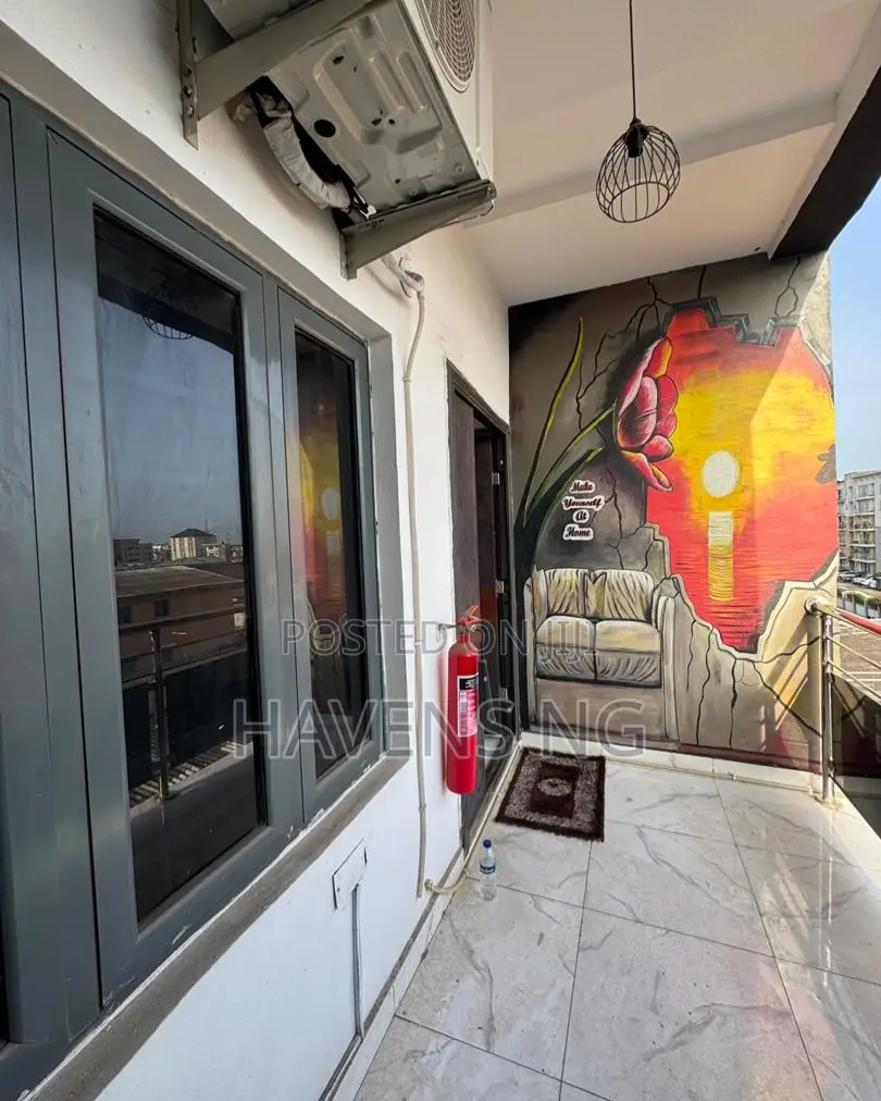 Furnished 3bdrm Apartment in Adeniran Ogunsanya for sale