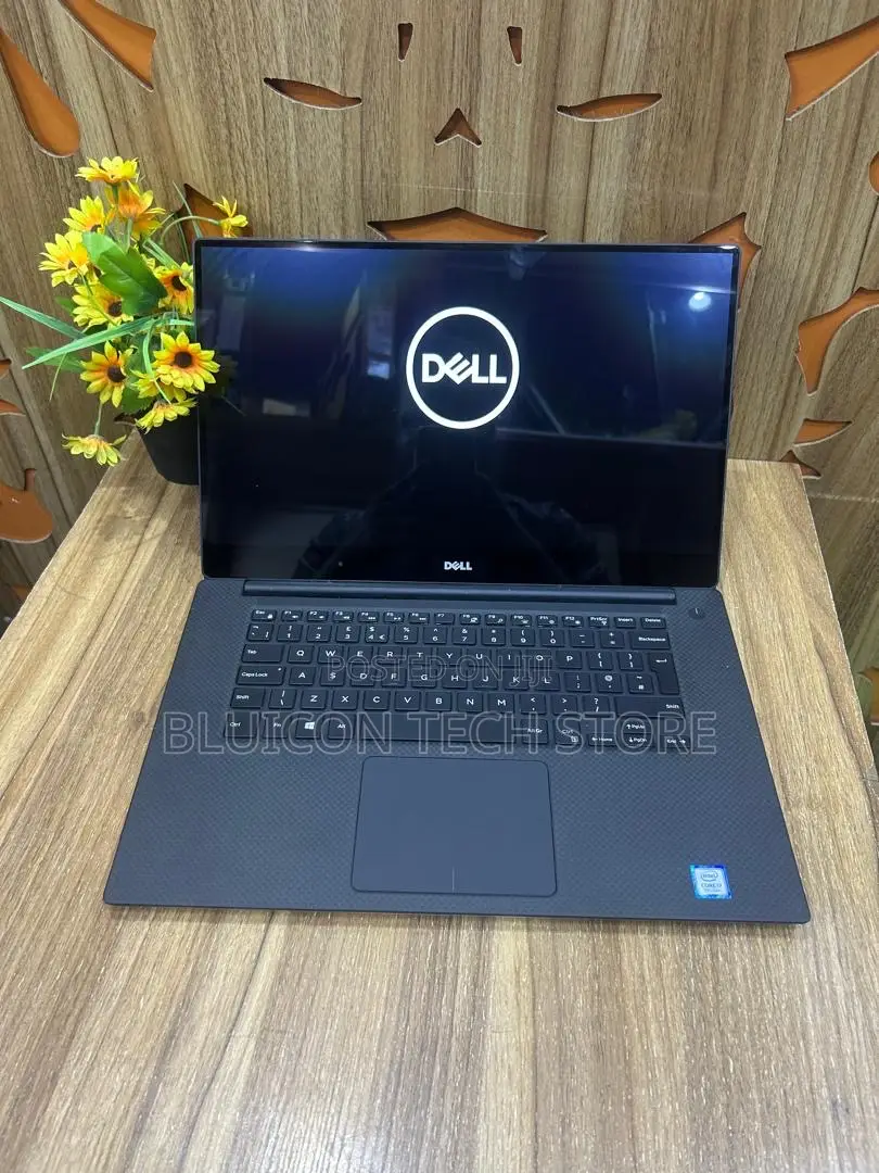 Laptop Dell XPS 15 9560 16GB Intel Core i7 SSD 512GB