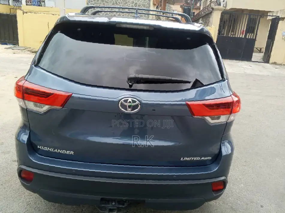 Toyota Highlander 2015 Blue