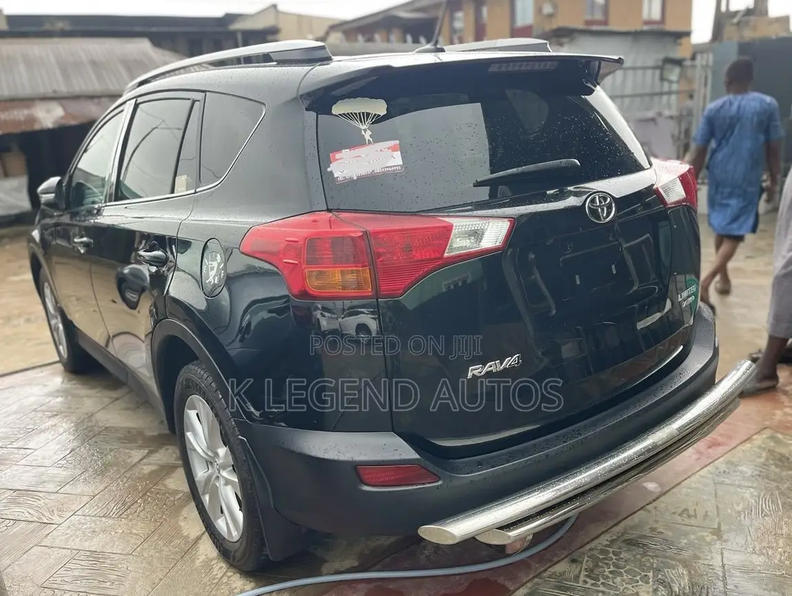 Toyota RAV4 Limited AWD (2.5L 4cyl 6A) 2016 Black