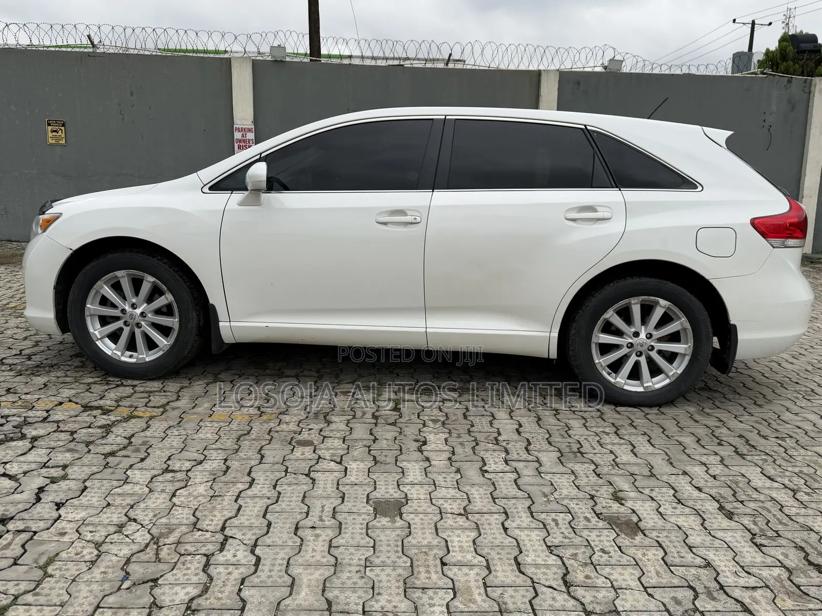 Toyota Venza Limited 2010 White