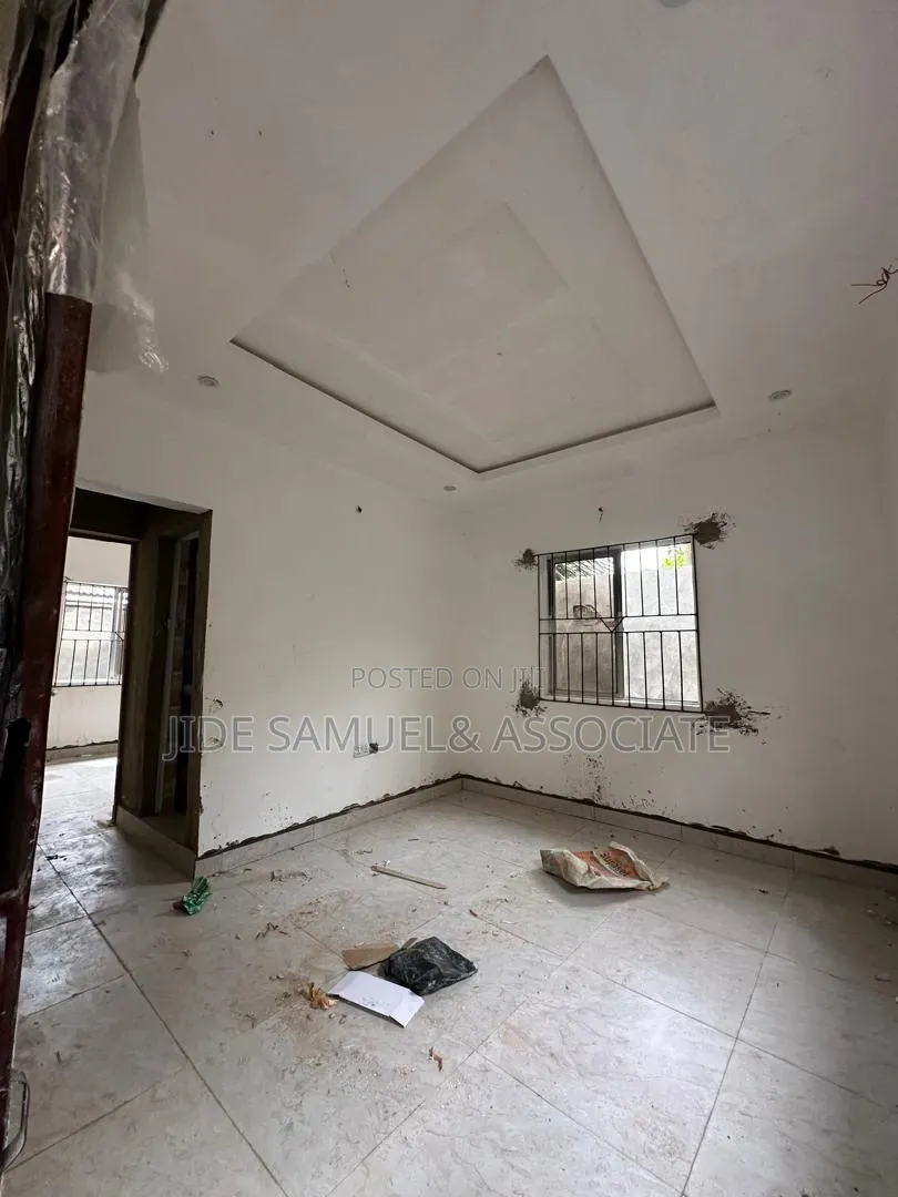 Mini Flat in Ayobo for rent