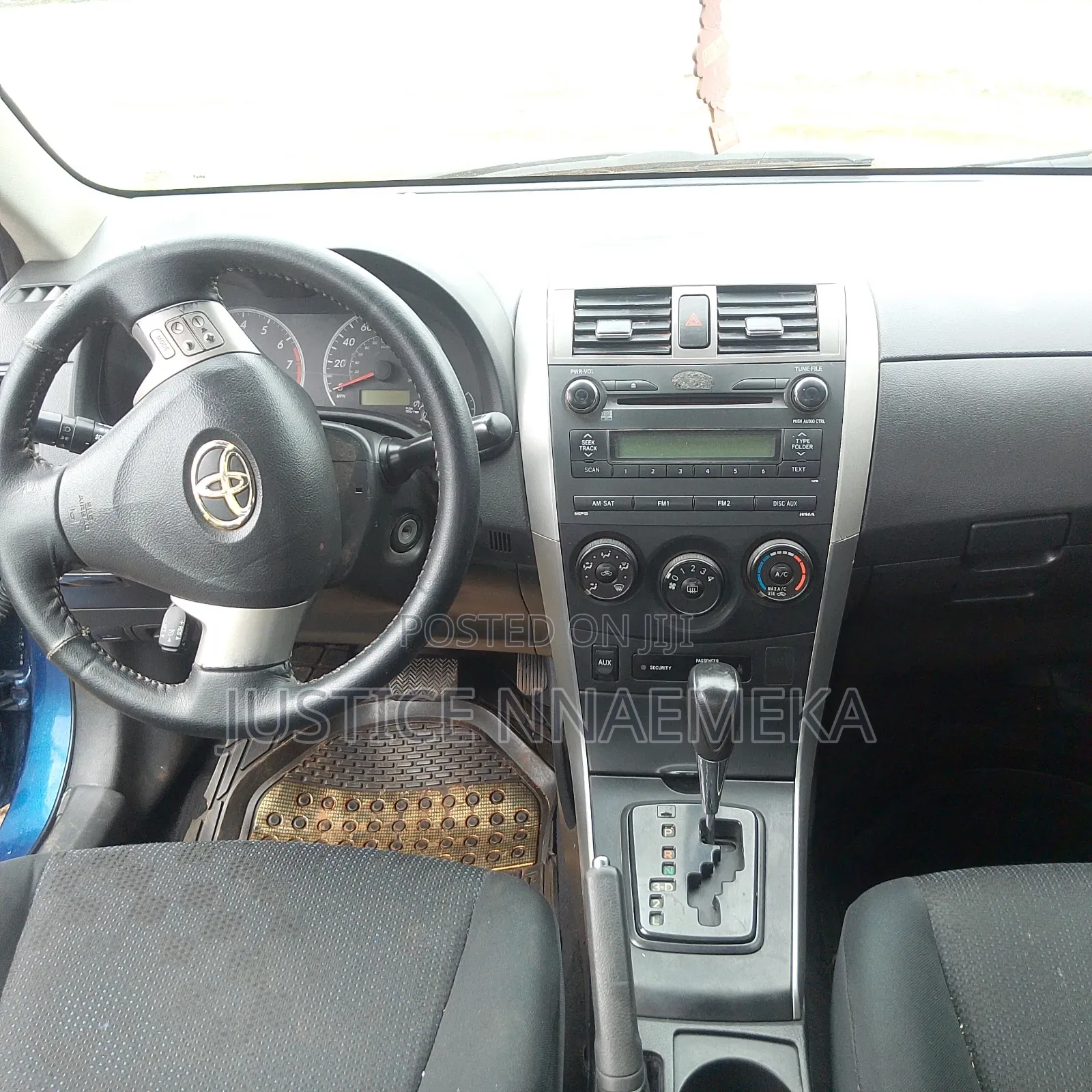 Toyota Corolla 2010 Blue
