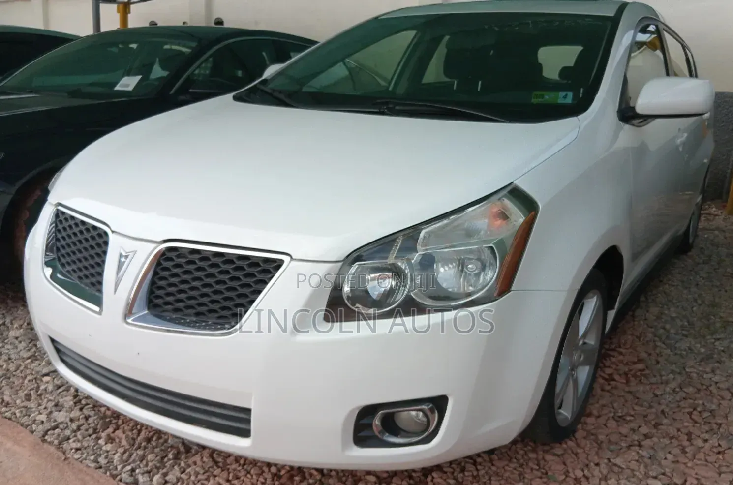 Pontiac Vibe 2.4 4WD 2009 White