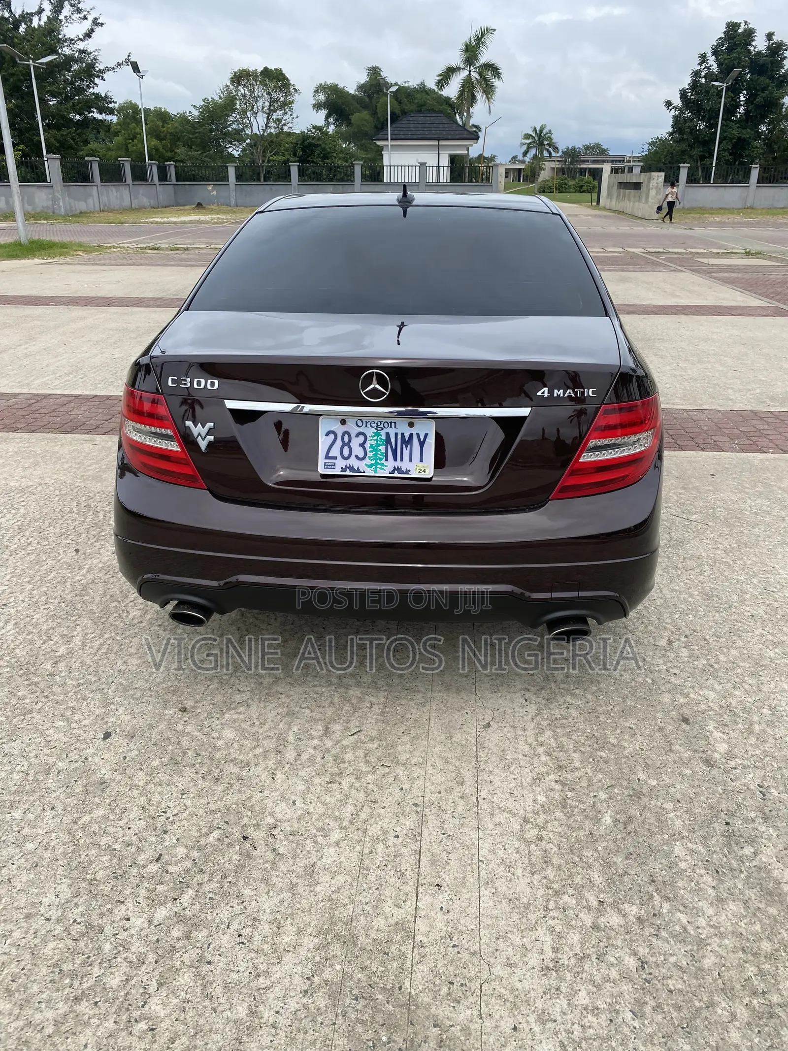 Mercedes-Benz C300 Sport 4Matic Sedan AWD (3.0L 6cyl 7A) 2012 Maroon