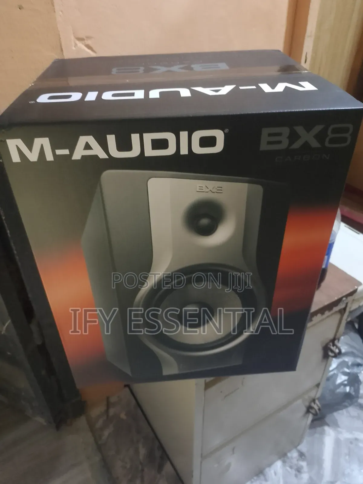 M - Audio Bx8 Carbon