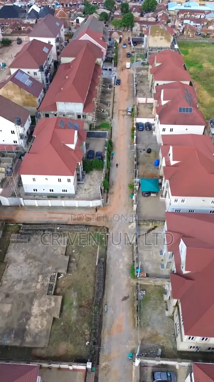 4bdrm Duplex in Apo Dutse for sale