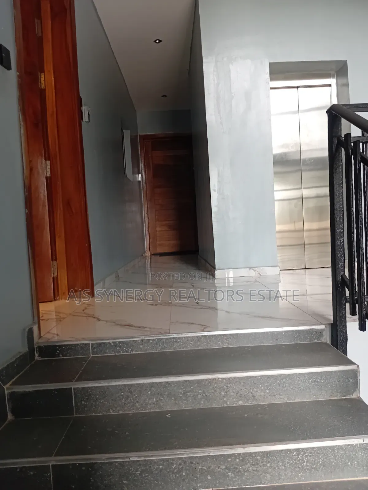 Furnished 2bdrm Apartment in Ilasan Rresidences, Ikate for sale