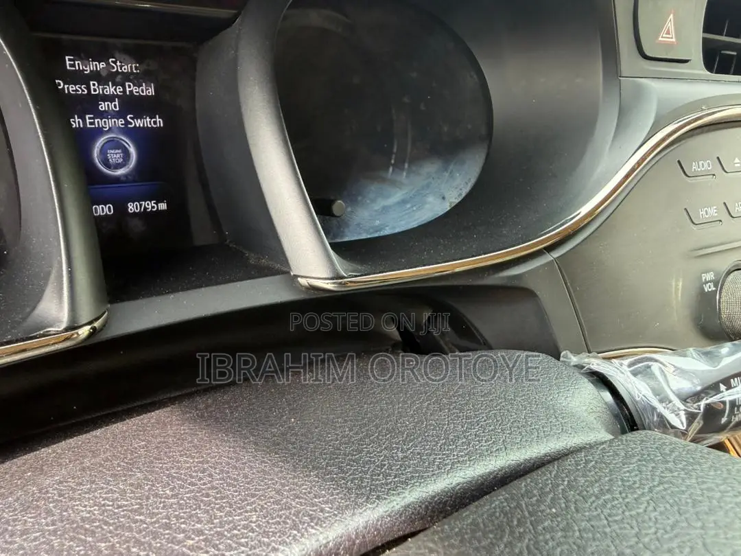 Toyota Avalon XLE 4dr Sedan (3.5L 6cyl 6A) 2015 Maroon