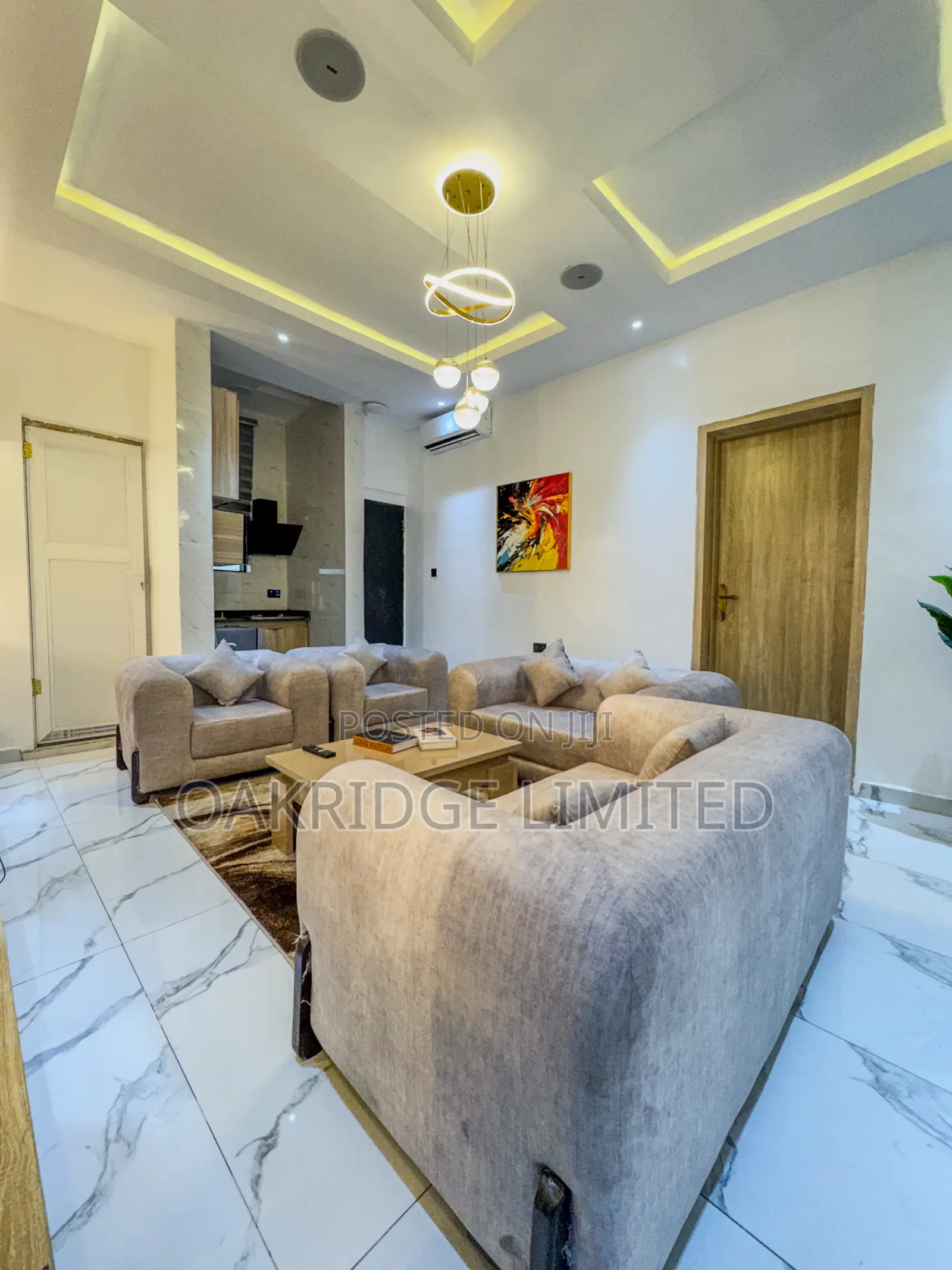 2 Bedrooms Dubai Luxury