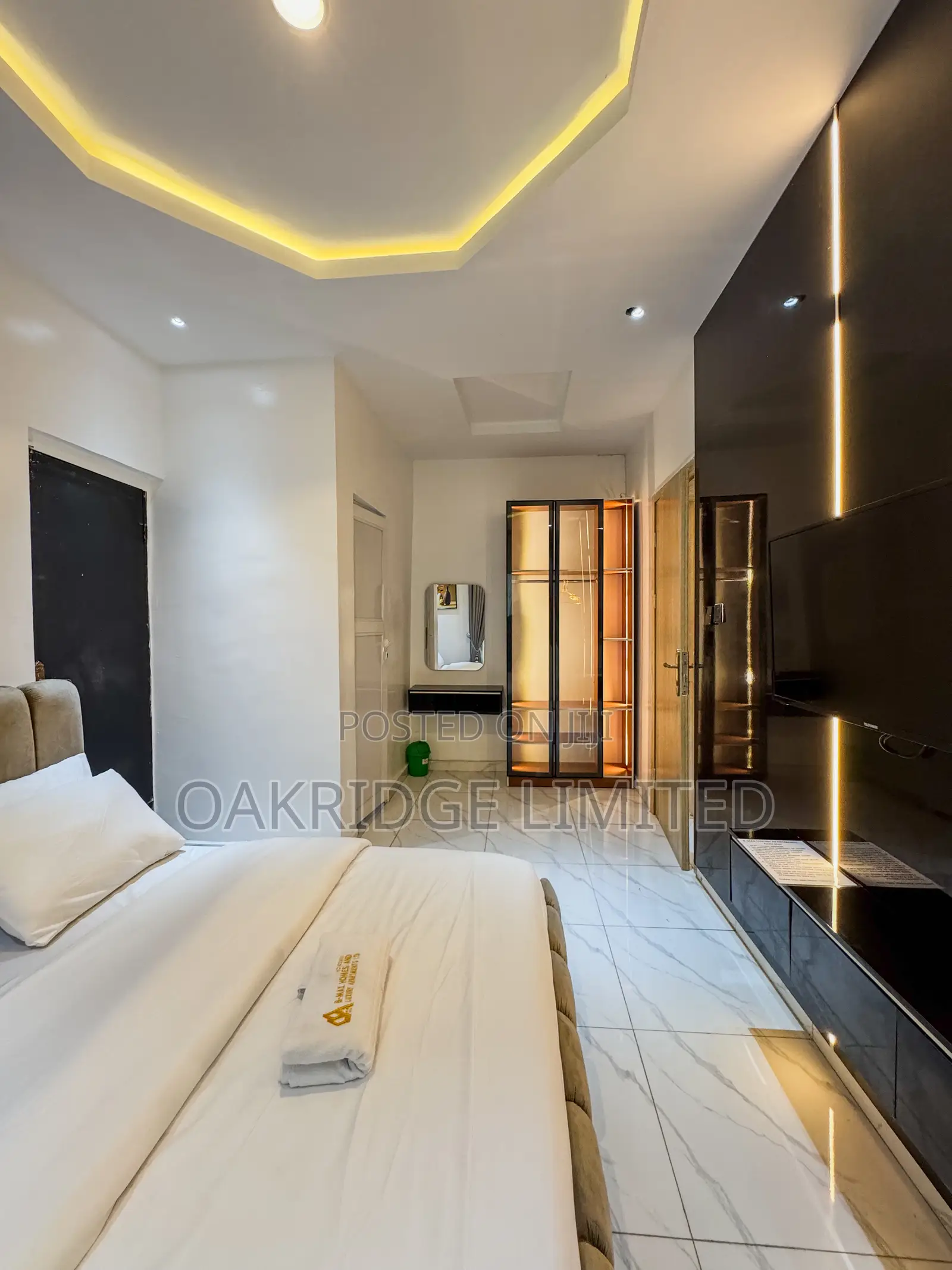 2 Bedrooms Dubai Luxury