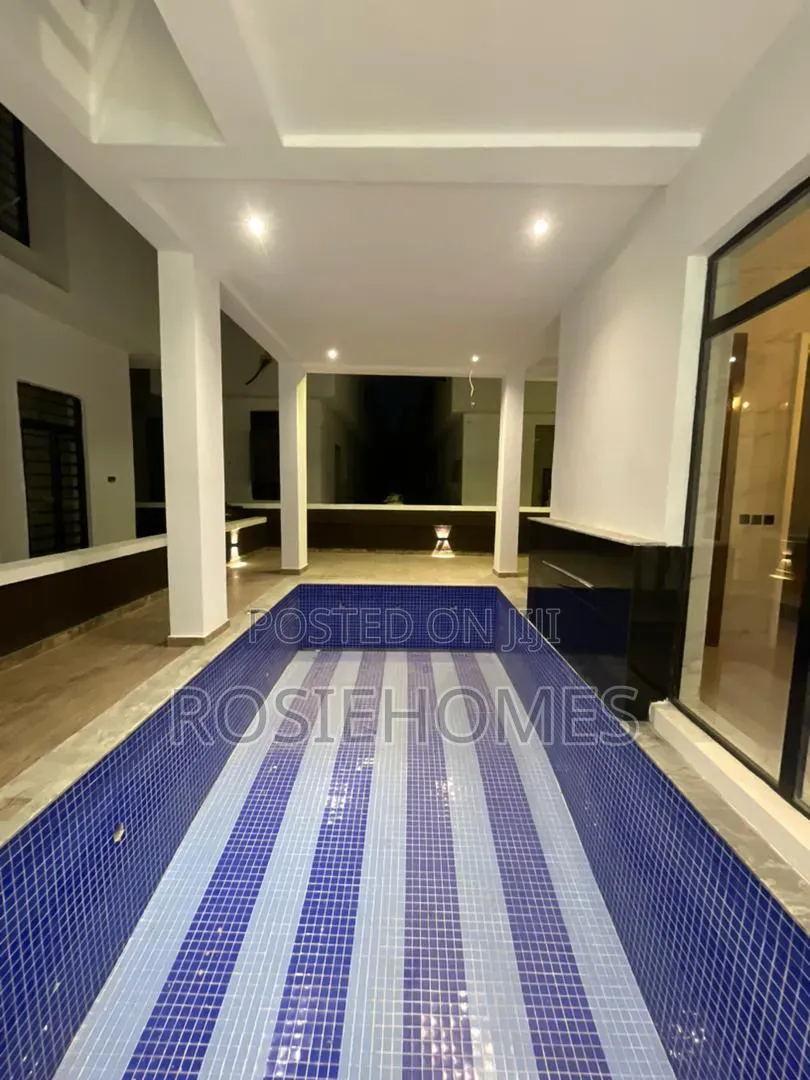 5bdrm Duplex in Lekki Country Home for sale