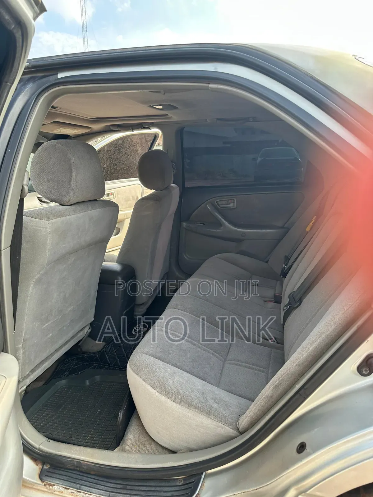 Toyota Camry LE 4dr Sedan (2.2L 4cyl 4A) 2001 Silver