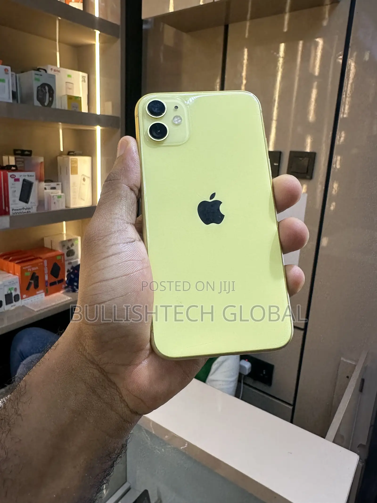 Apple iPhone 11 64 GB Yellow
