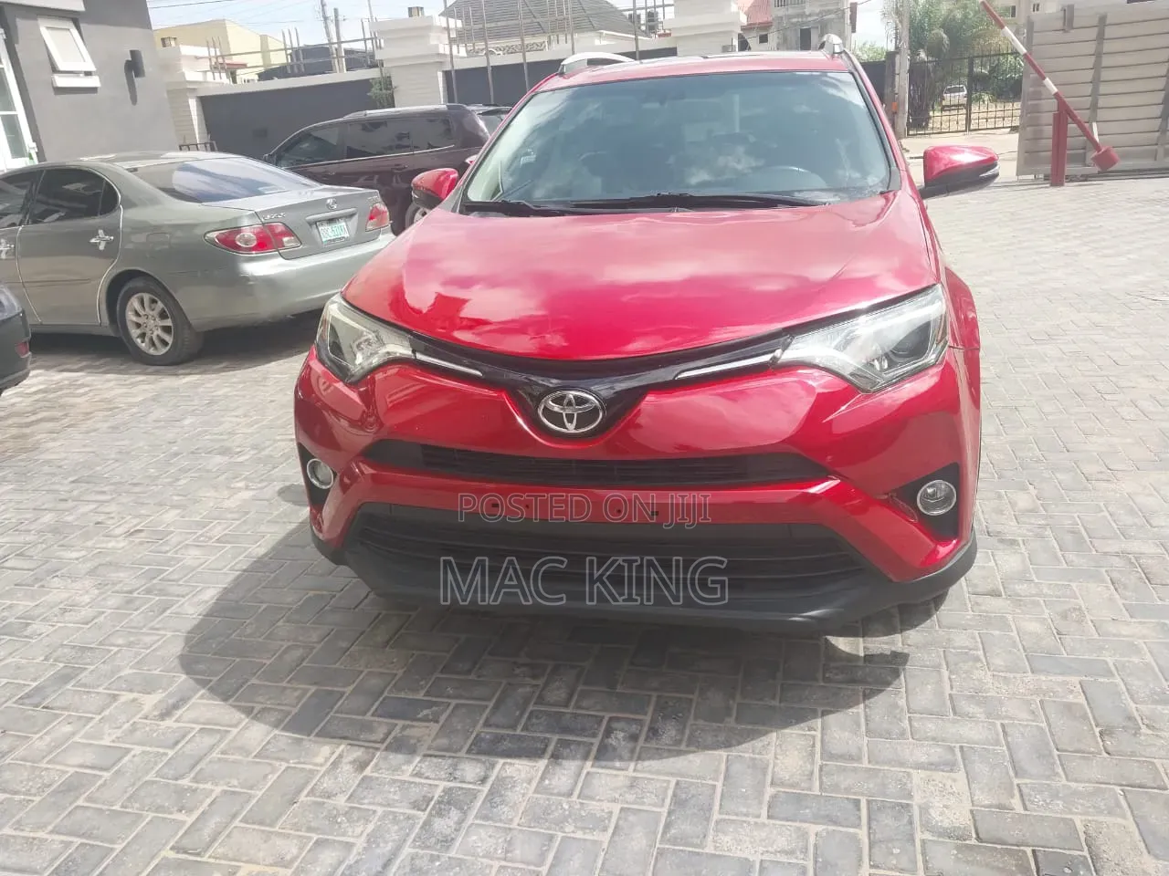 Toyota RAV4 2015 Red