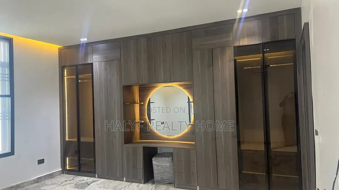 4bdrm Duplex in Zone 1 for rent
