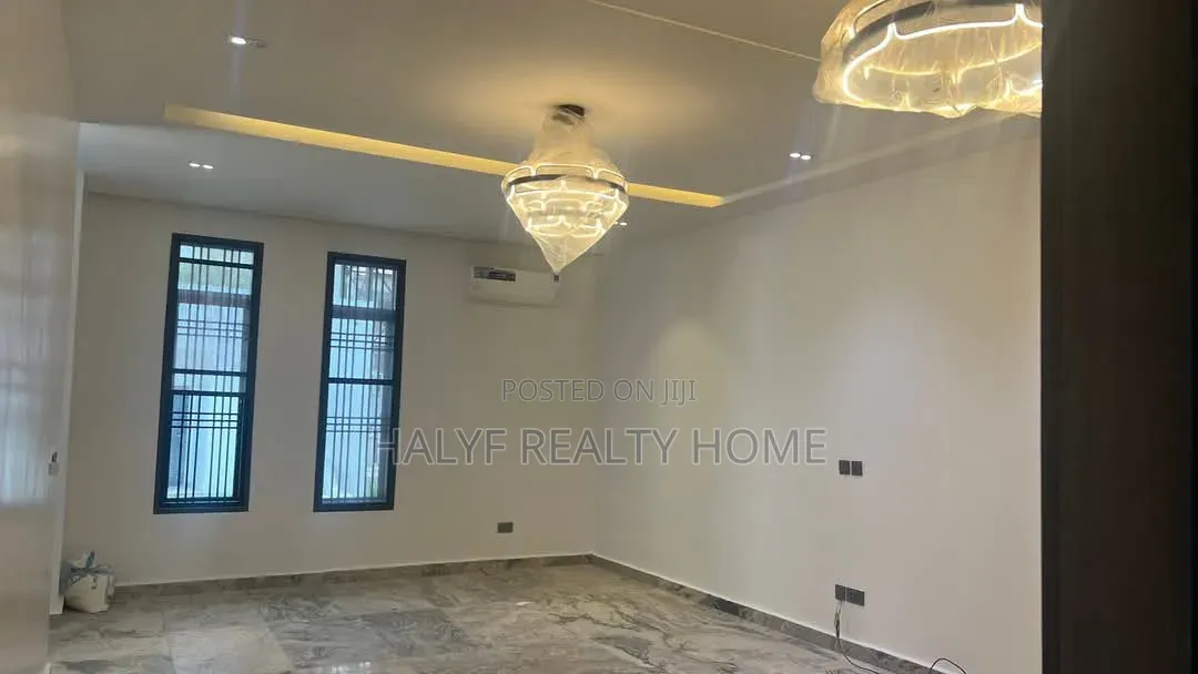4bdrm Duplex in Zone 1 for rent