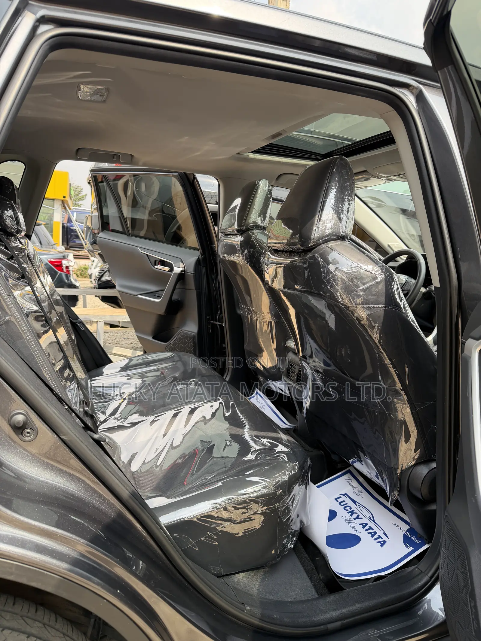 Toyota RAV4 Limited AWD 2019 Gray