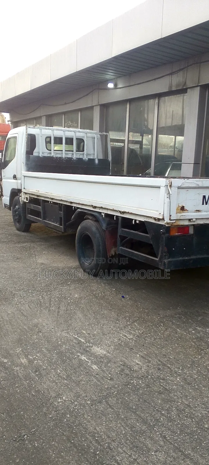 Mitsubishi Canter