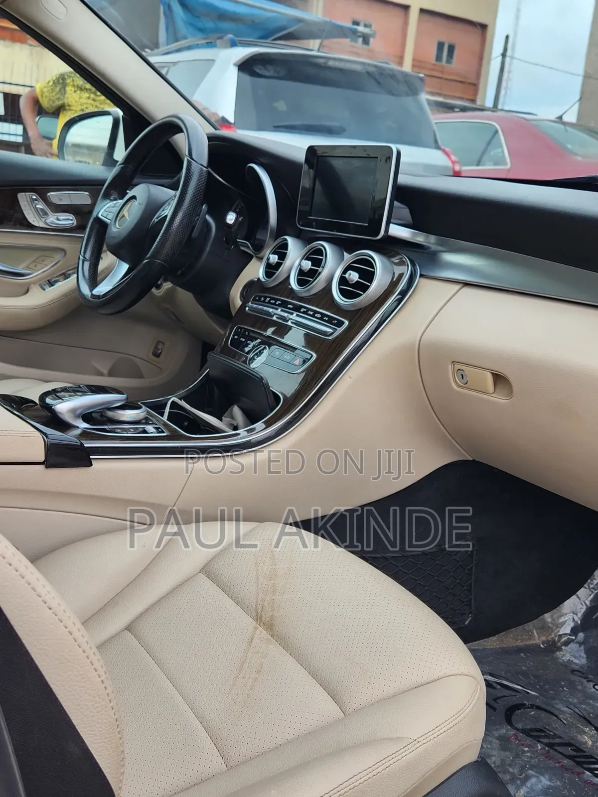 Mercedes-Benz C300 Luxury 4dr AWD 4Matic Sedan (2.0L 4cyl 7A) 2015