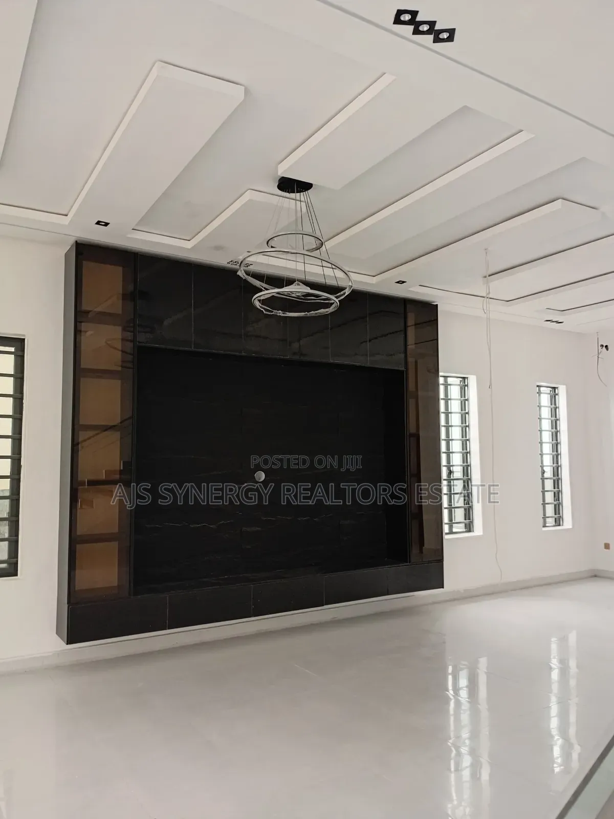 5bdrm Duplex in Oakland Estate, Sangotedo for sale
