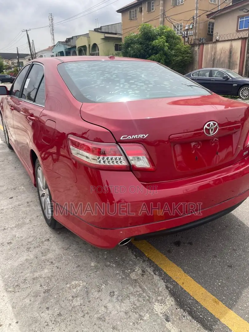Toyota Camry 2010 Red